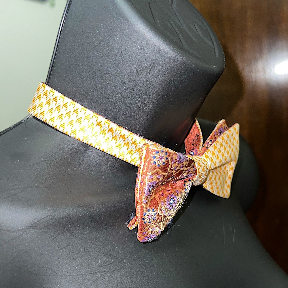 Red & Orange Retro Patterned Small Adjustable Neck Tie One Size - Picture 3 of 10